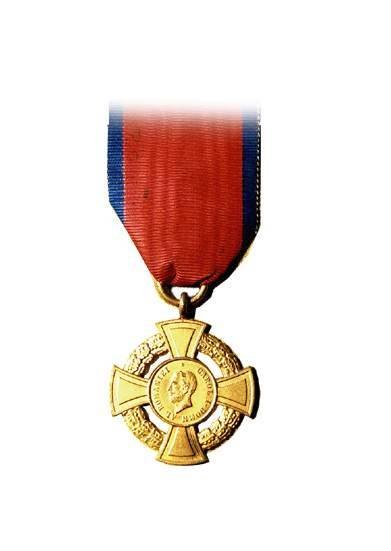 Flacăra veșnică a memoriei eroului necunoscut 34381