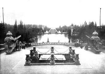 Flacăra veșnică a memoriei eroului necunoscut 34384