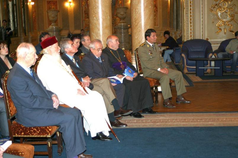 Flacăra veșnică a memoriei eroului necunoscut 34392