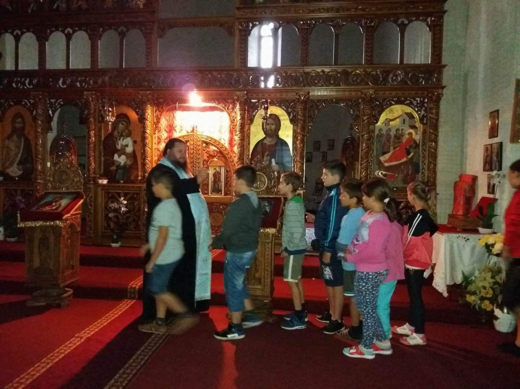 Tabără pentru copii la Mănăstirea Voivozi din Episcopia Oradiei 34287