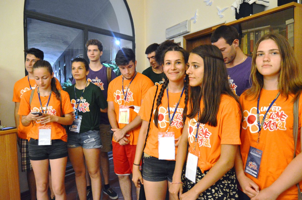 „Uniți prin iubire, uniți ca să iubim” 34292