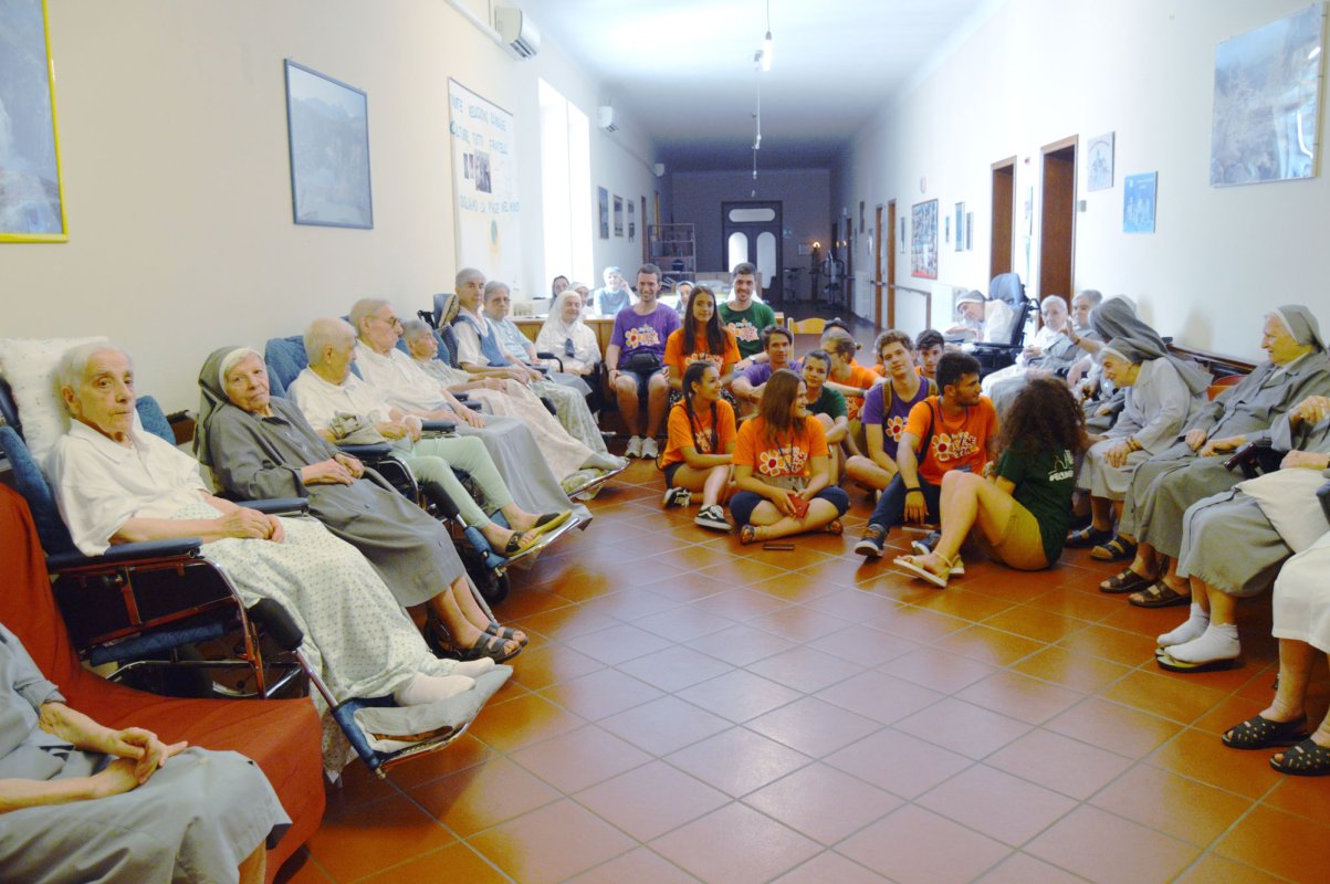 „Uniți prin iubire, uniți ca să iubim” 34293