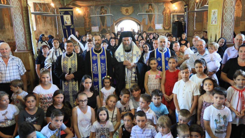 Slujiri arhierești și hramuri 34143