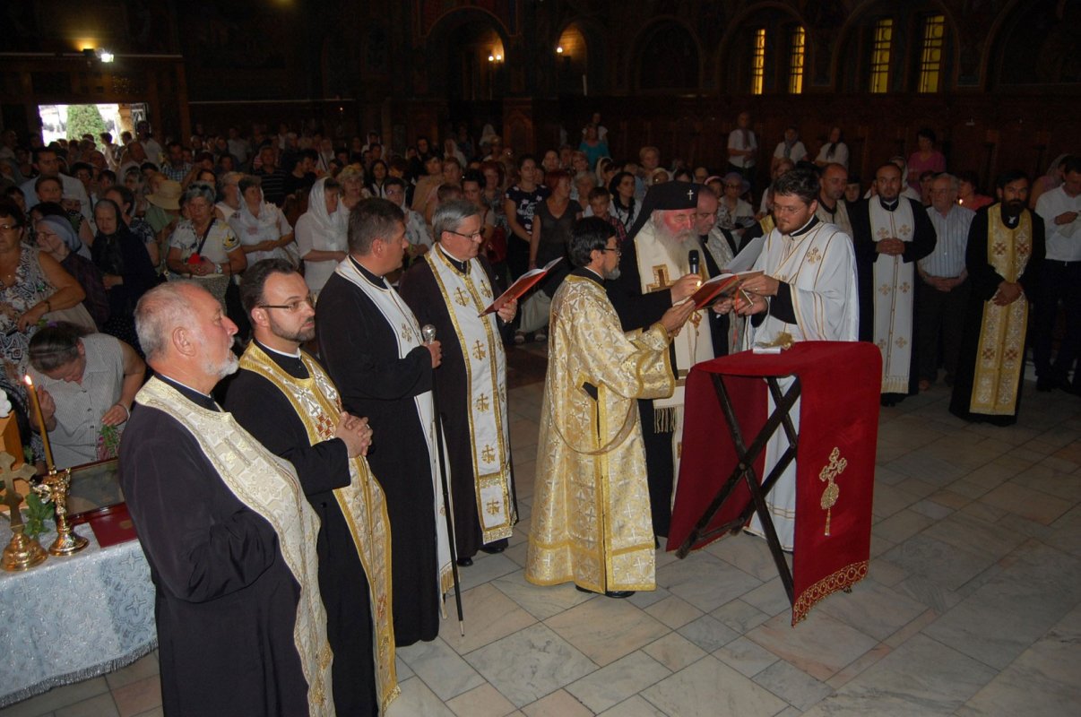 Timișorenii l-au cinstit pe Sfântul Irodion de la Lainici 34168