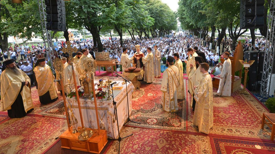 Sărbătorirea Sfântului Nifon în Arhiepiscopia Târgoviștei 34125