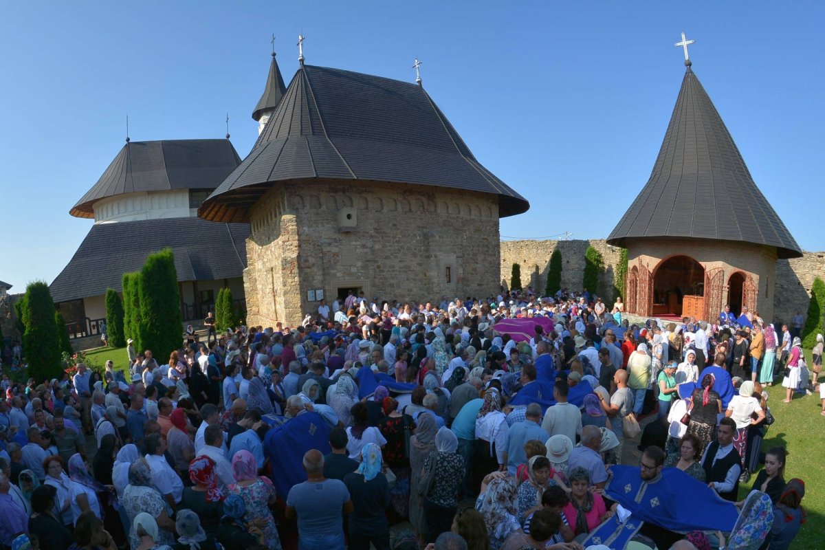 Program special de Adormirea Maicii Domnului la Mănăstirea Hadâmbu 34018