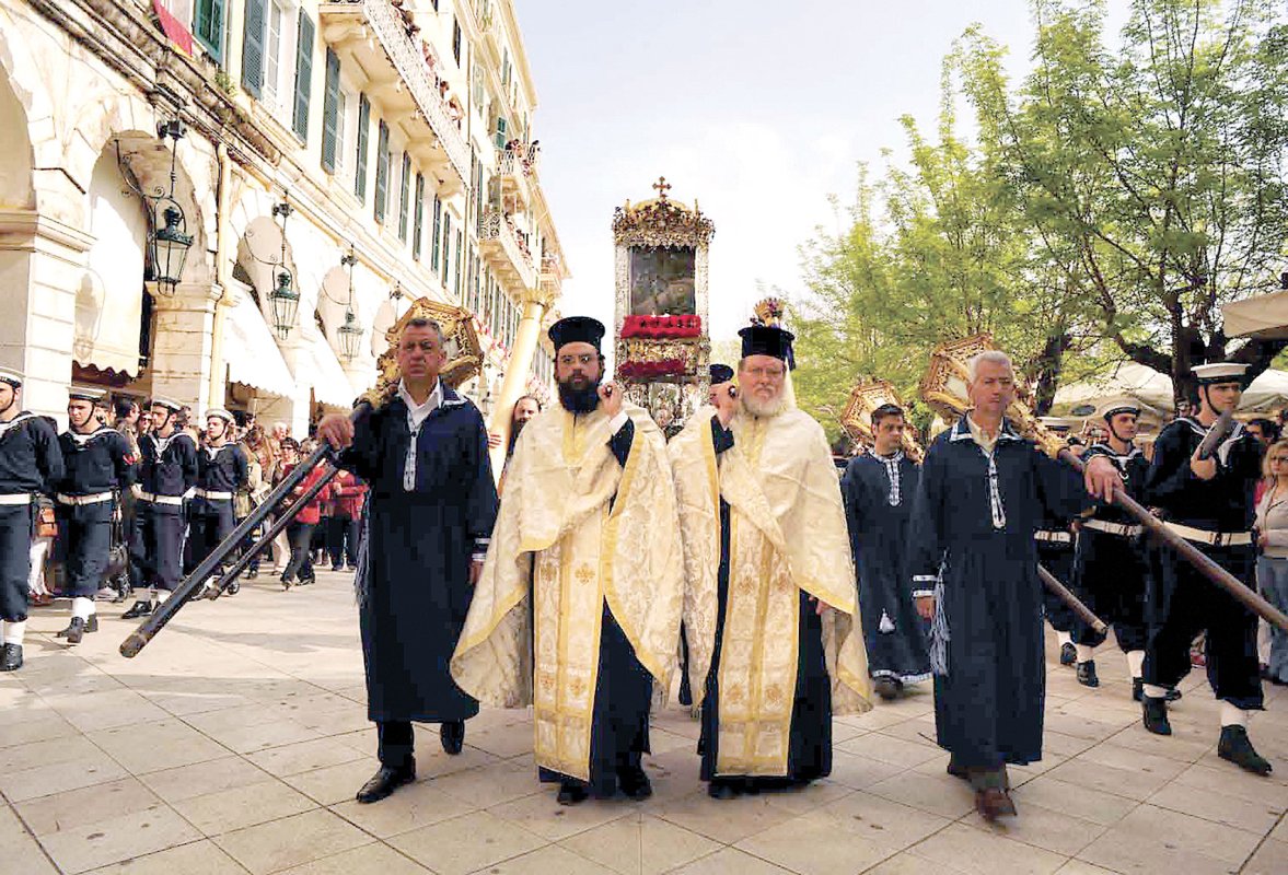 Sfântul care își tocește încălțările în ajutorul celor în nevoi 34051