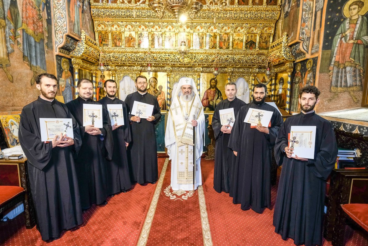 Duhovnicia, slujire sfântă şi apostolică 33967