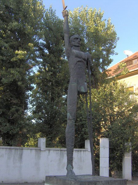 Constantin Popovici, artistul cu un porumbel pe umăr 34000