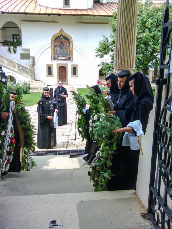 Maica Melania de la Hurezi, o viață închinată rugăciunii 34012