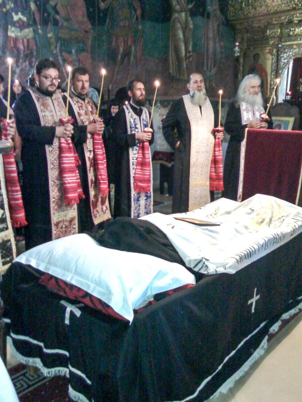 Maica Melania de la Hurezi, o viață închinată rugăciunii 34013