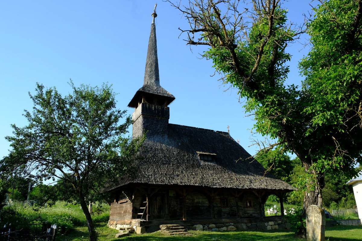 Bisericuțele care transformă materia în lumină 33846