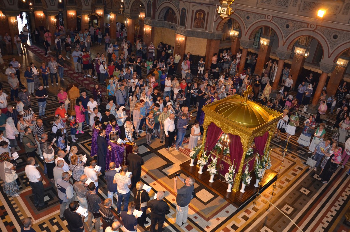 Prohodul Maicii Domnului la Catedrala din Timișoara 33832