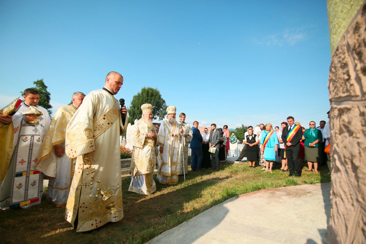 Târnosiri și binecuvântări arhierești 33815