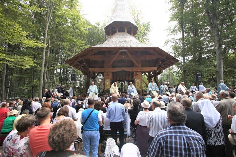 Hramuri și pelerinaje în cinstea Maicii Domnului 33757