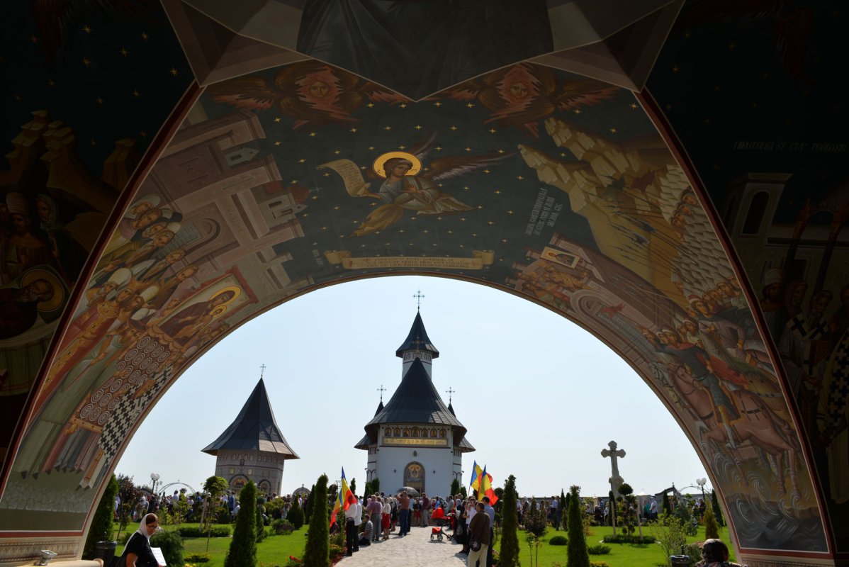 „Luaţi icoana Brâncovenilor şi veţi vedea cât de mici sunt încercările şi necazurile noastre!“ 33731