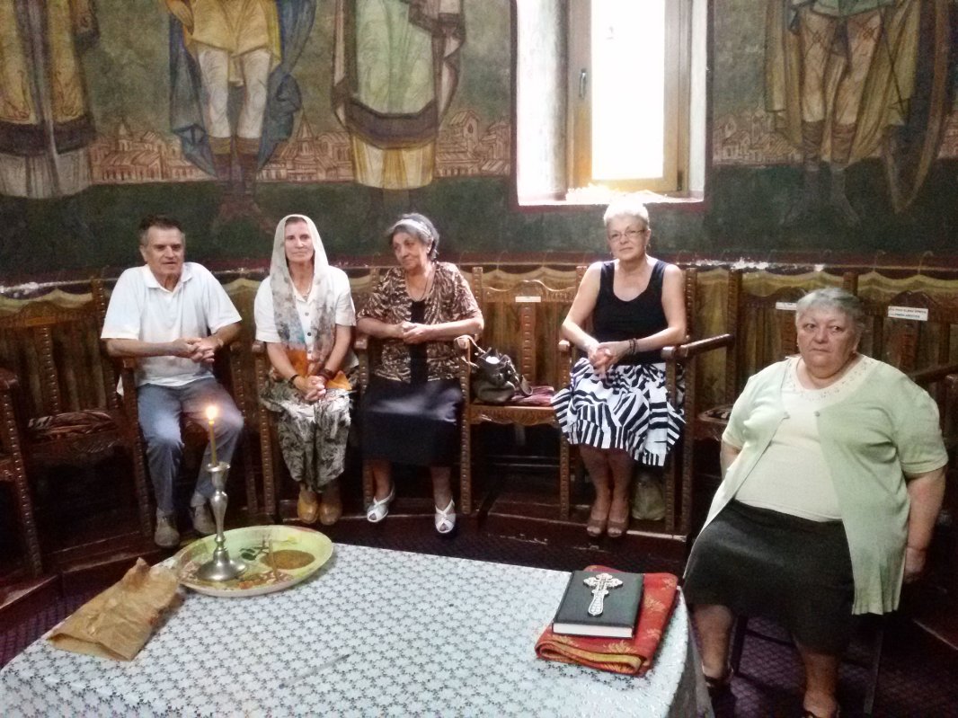 Întâlnire catehetică despre „minunile Sfântului Ioan Iacob Hozevitul” 33616