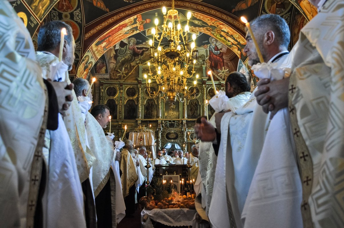 Părintele Viorel Sevastre a fost înmormântat ieri 33549