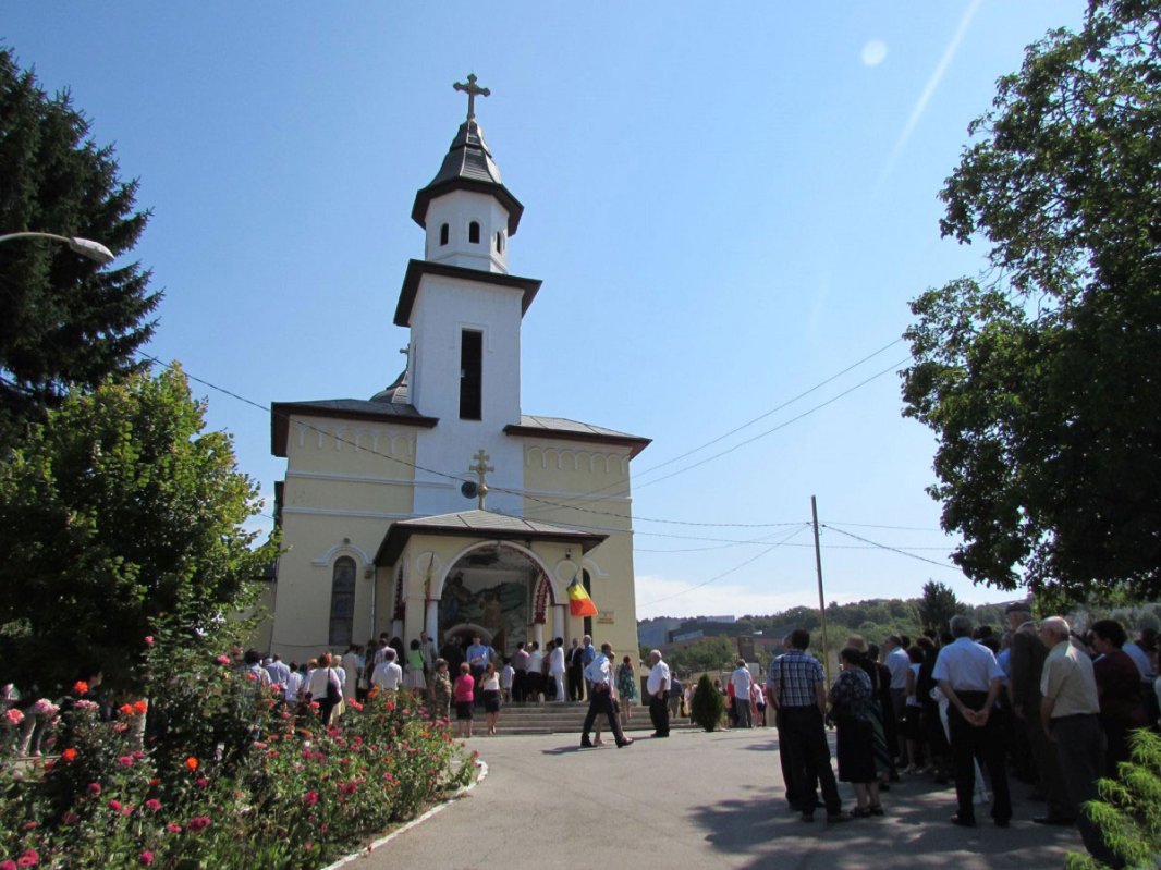 Sărbătoare în parohii clujene 33596