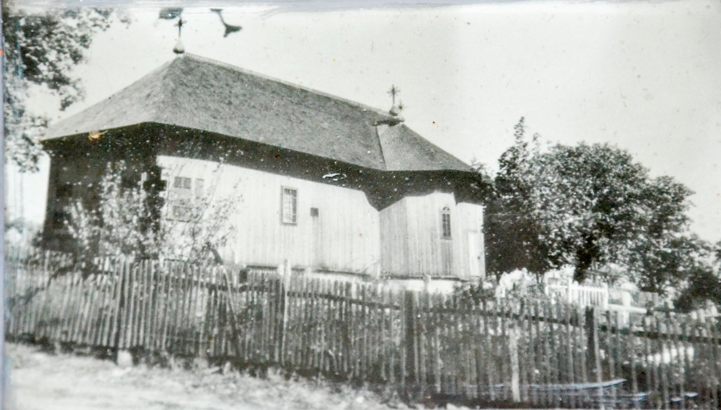 Bisericuța „călătoare” de pe Harțag 33567