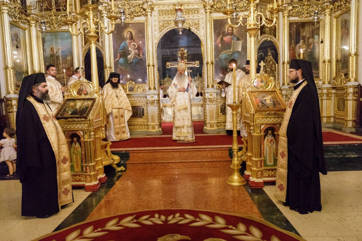 IPS Teofan: „Iertarea îl duce pe om spre libertate, neiertarea naşte sclavi“ 33479