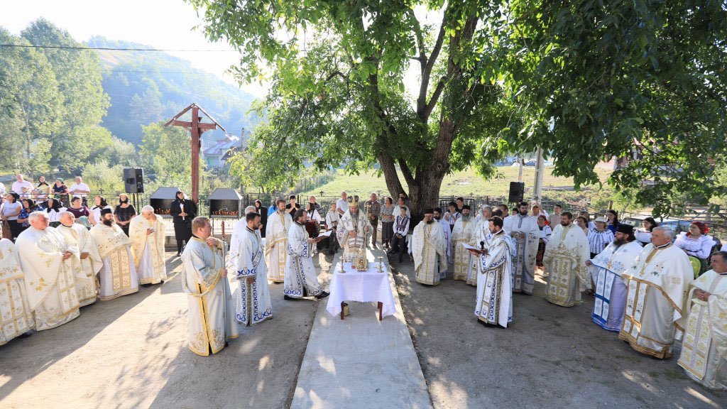 Târnosirea bisericii din Boiereni, Protopopiatul Lăpuș 33499