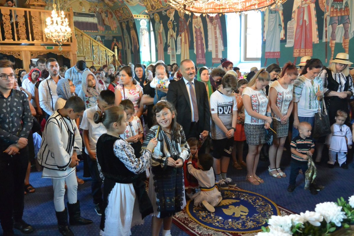 Slujiri arhierești și târnosiri în Duminica a 11-a după Rusalii 33427