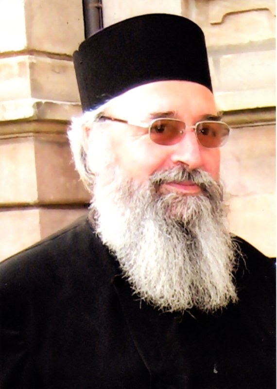 Un preot dintr-un sat al evlaviei 33468