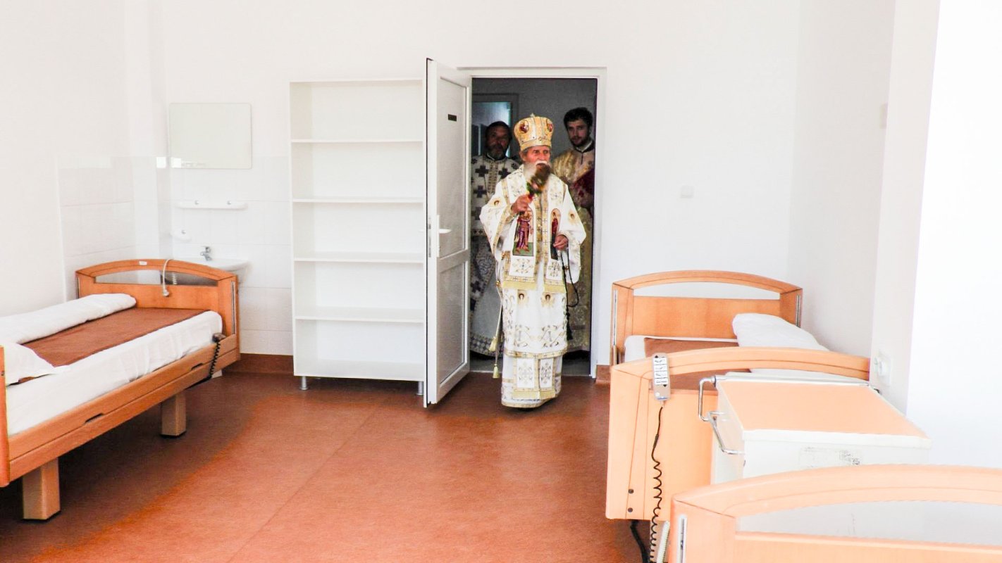 Primul spital al Arhiepiscopiei Sucevei şi Rădăuţilor 33397