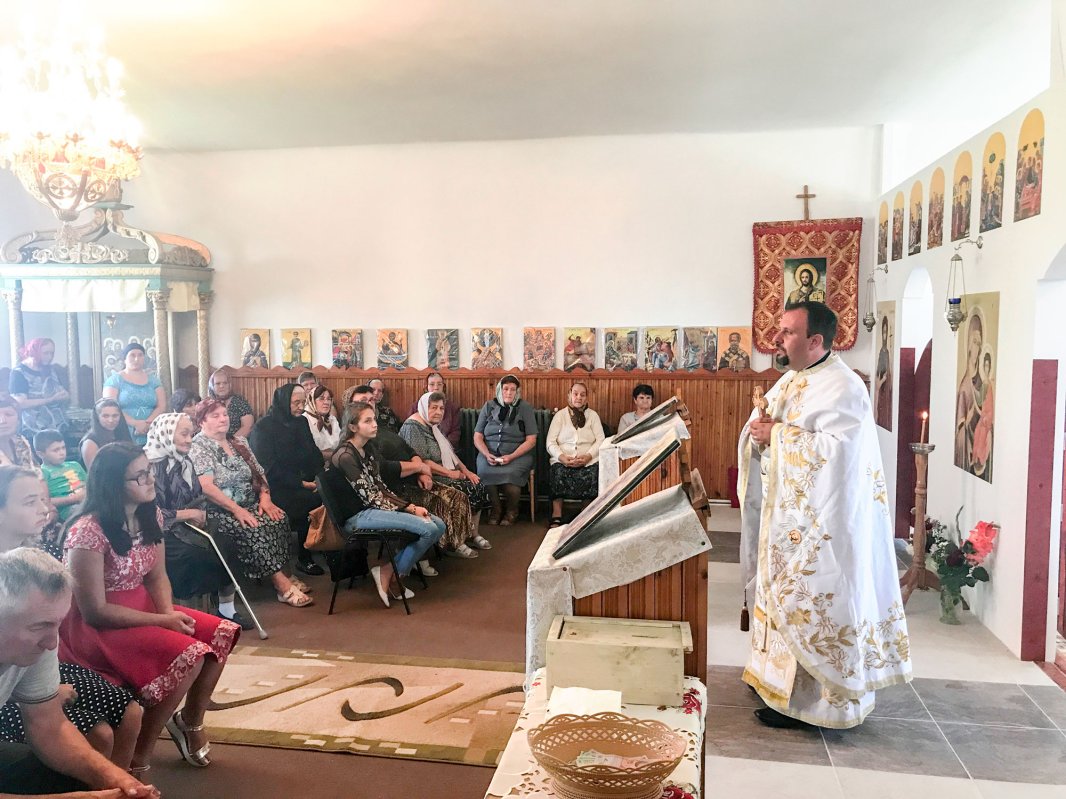 Filia Brădet-Anina, ocrotită de Maica Domnului 33321