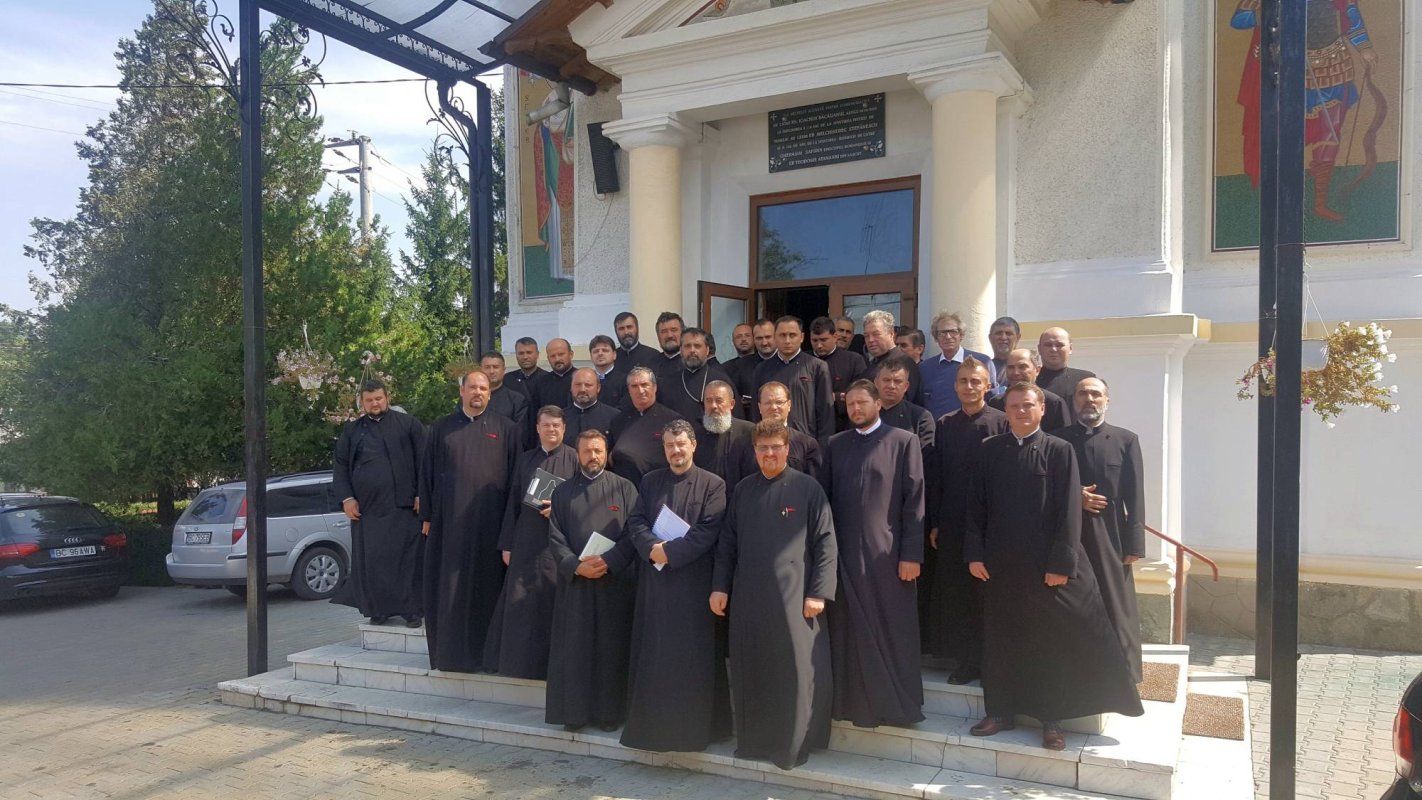 Patriarhul Justinian Marina evocat de preoţii Protoieriei Sascut 33294