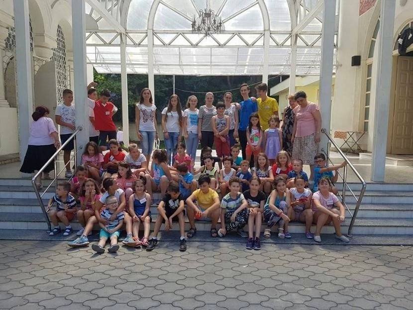 „Şcoala din tinda raiului“, la Bacău 33291