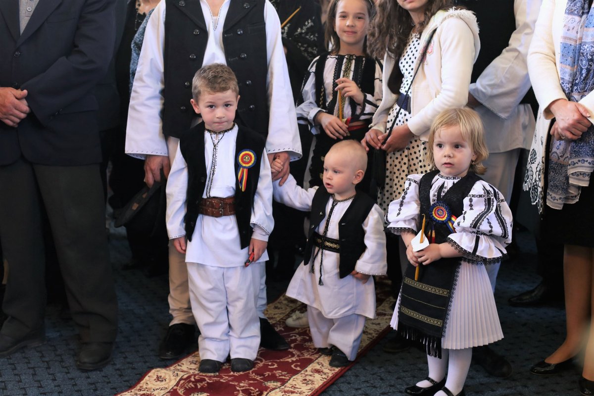 Veseud, satul binecuvântat de Sfânta Cuvioasă Parascheva 33245