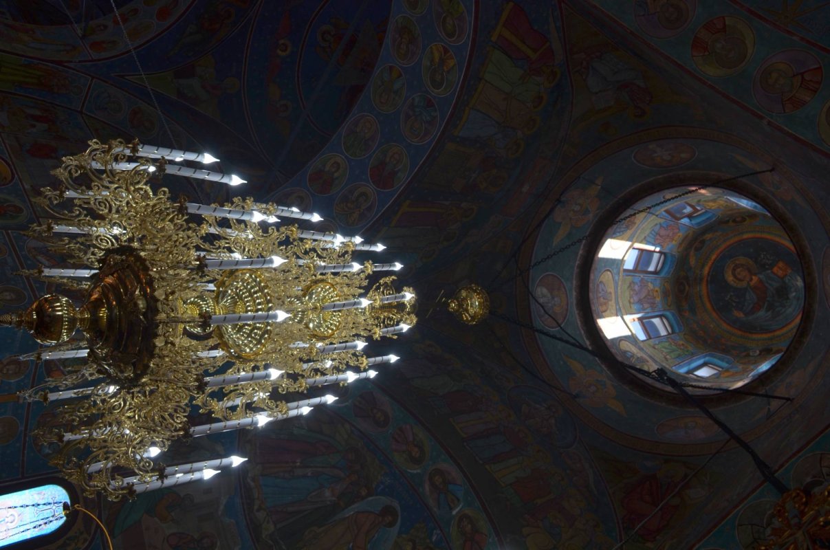 IPS Teofan a resfinţit Biserica „Sfântul Mare Mucenic Gheorghe“ din Copălău 33059