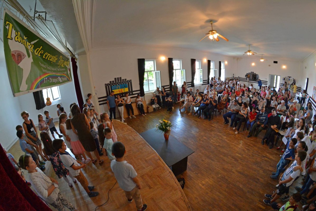 Tabăra de creaţie „Aripi de înger“, ediţia a XII-a 32988