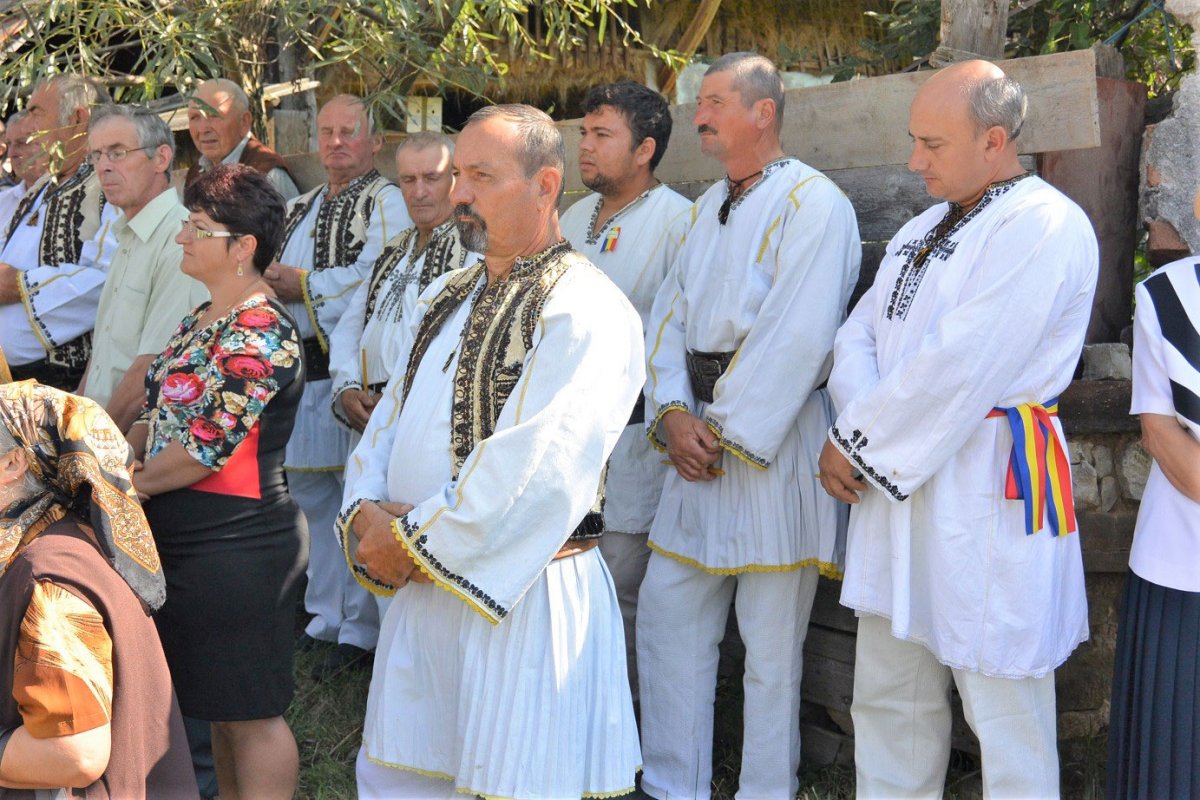 Târnosiri și binecuvântări arhierești în Duminica a 12 după Rusalii 32991