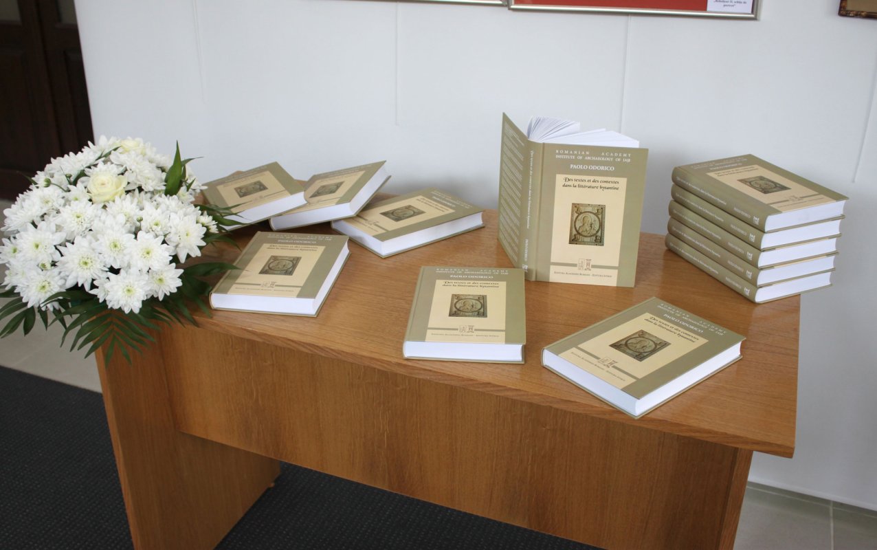 Colocvii de teologie patristică şi bizantinologie 32899