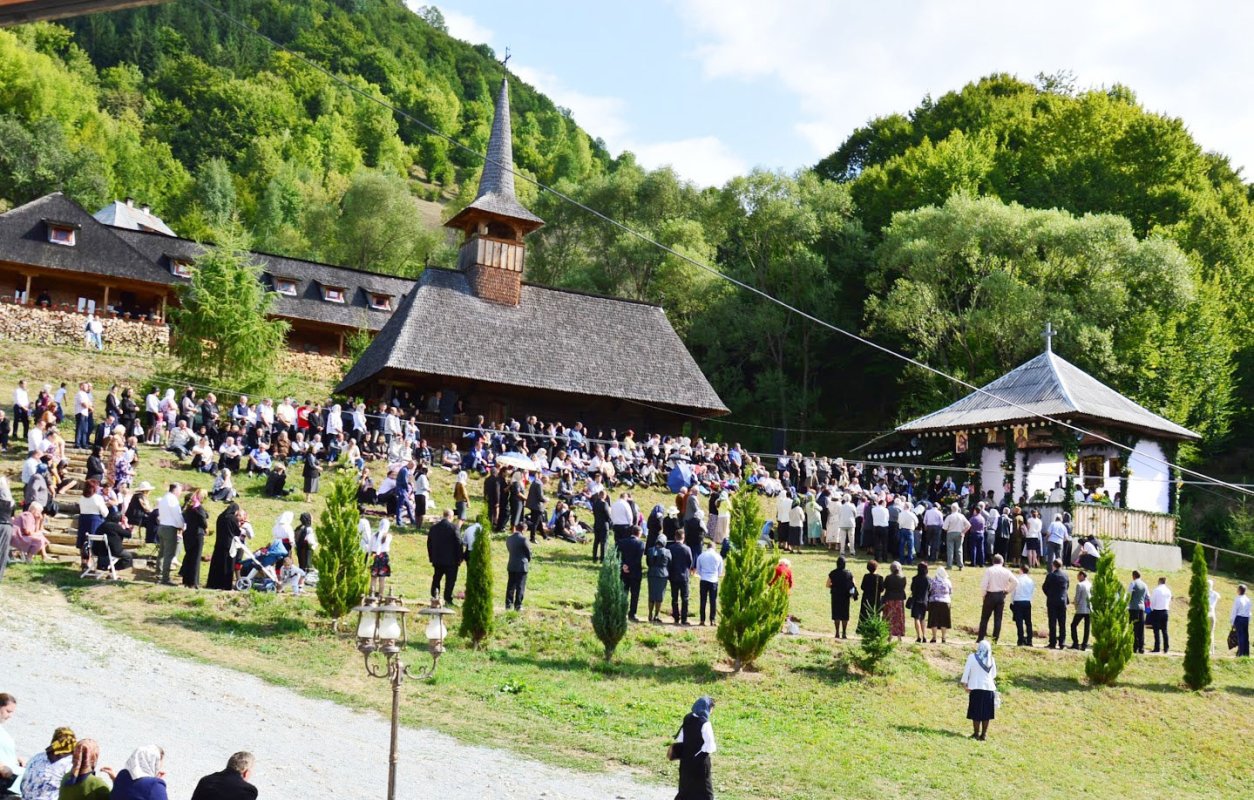 Hramuri la praznicul Tăierii Capului Sfântului Ioan Botezătorul 32845