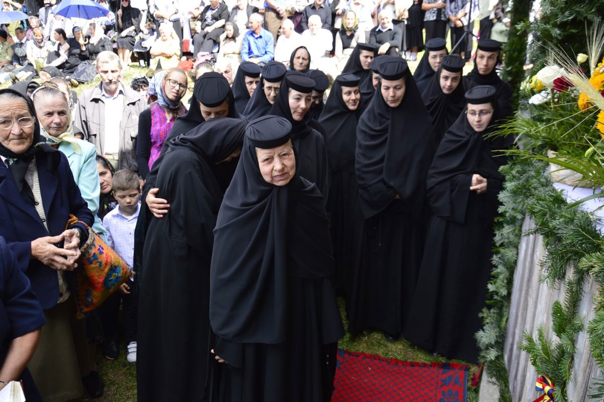 Hramuri la praznicul Tăierii Capului Sfântului Ioan Botezătorul 32846