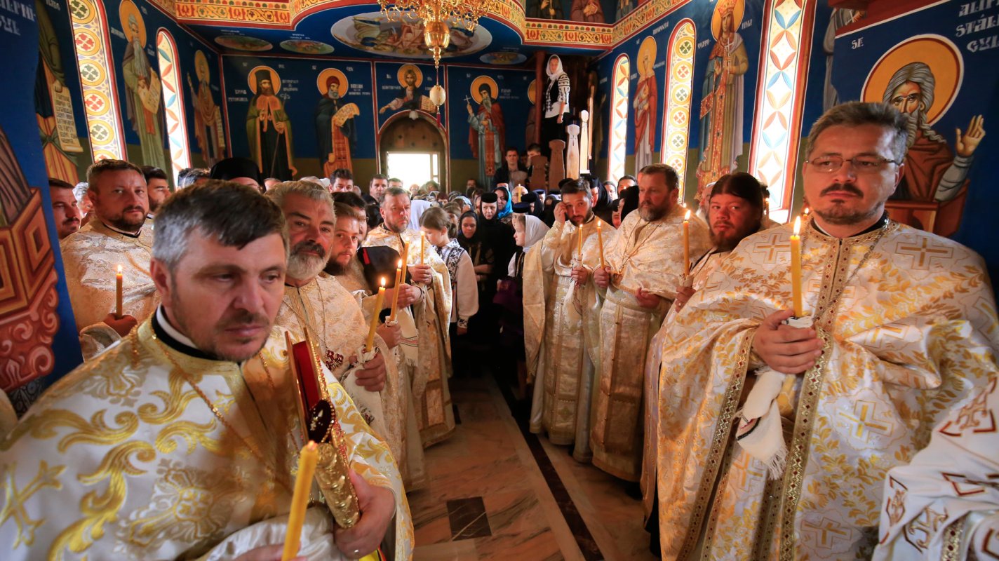 Hramuri la praznicul Tăierii Capului Sfântului Ioan Botezătorul 32849