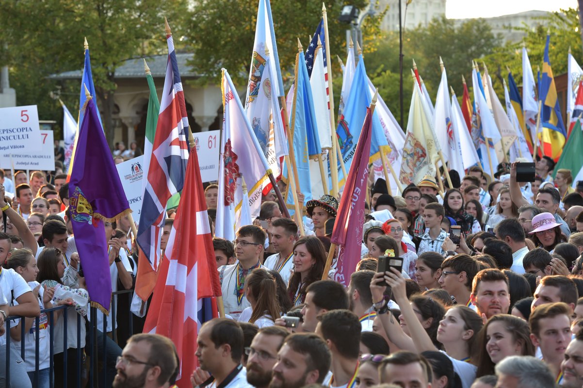 Întâlnirea Tinerilor Ortodocşi, la Iași 32894