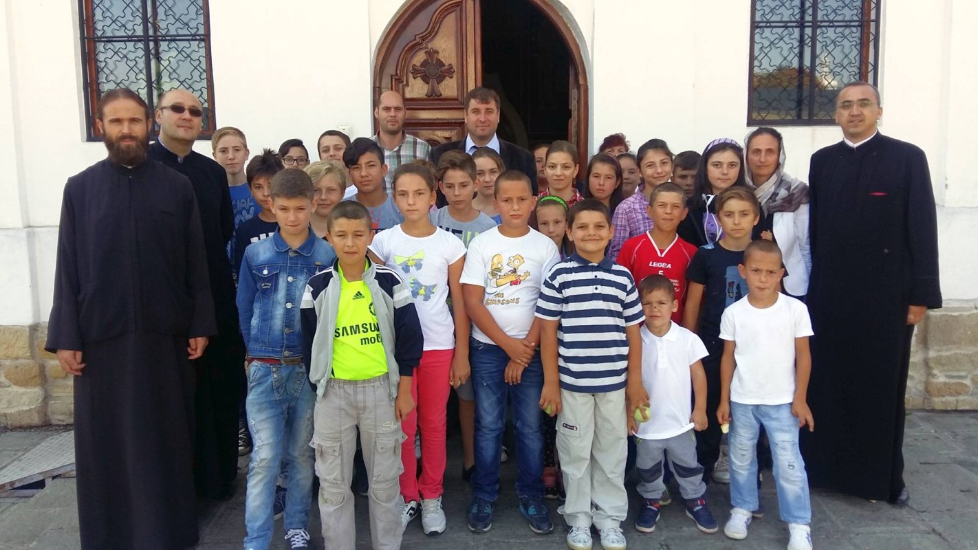 Şcoli de vară în parohiile Racova şi Drăguşani 32838