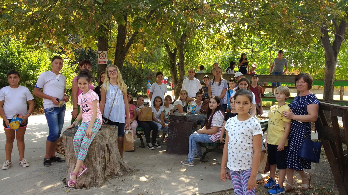 Excursie catehetică pentru un grup de tineri ialomiţeni 32763