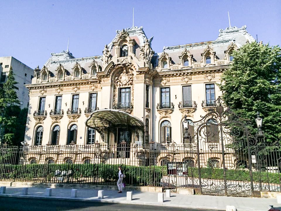 Casele memoriale a doi mari compozitori: Enescu și Beethoven 32703