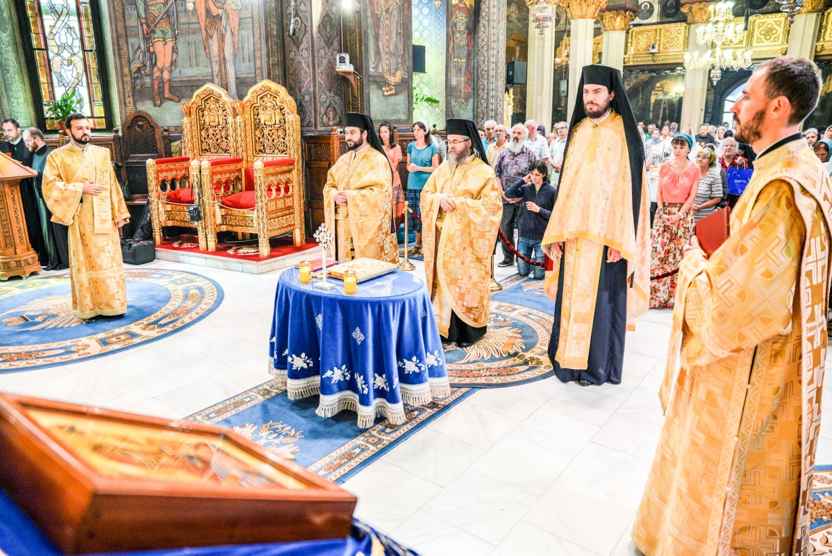 Mulţumire adusă lui Dumnezeu la începutul anului bisericesc 32690