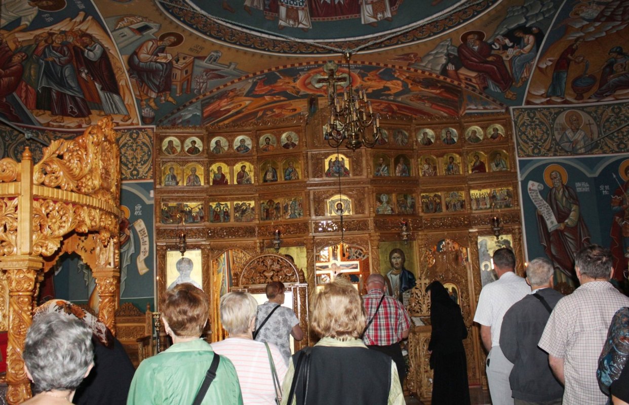 Pelerini clujeni la mănăstiri de la poalele Carpaţilor Meridionali 32720