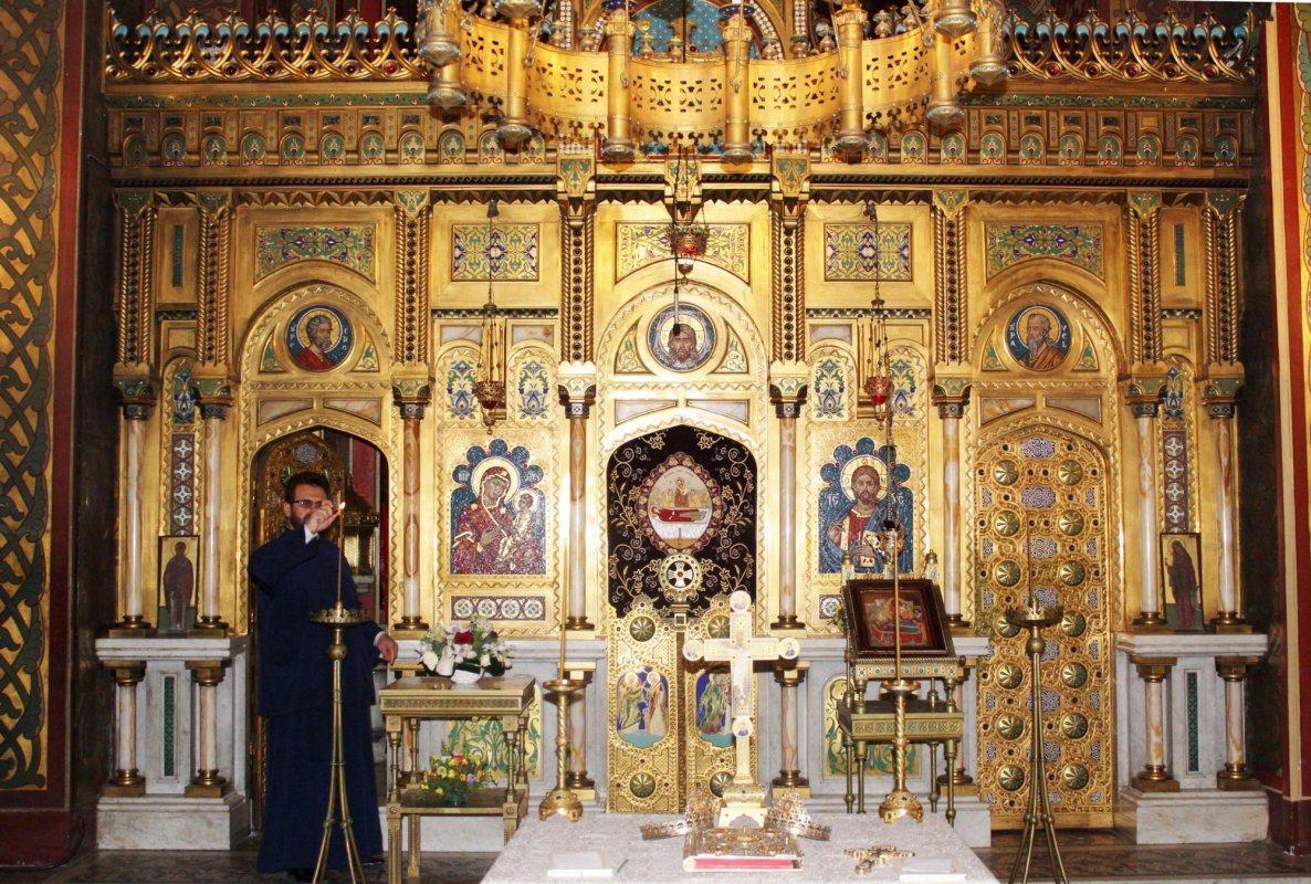 Pelerini clujeni la mănăstiri de la poalele Carpaţilor Meridionali 32724