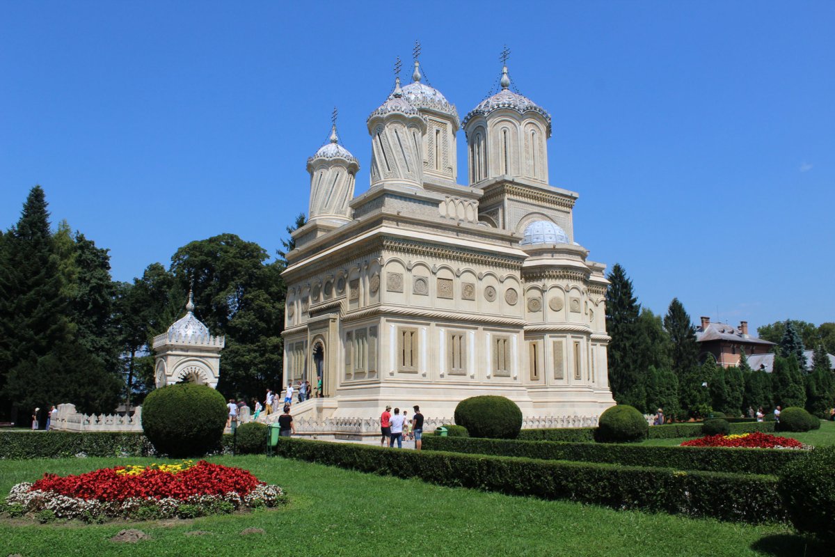 Pelerini clujeni la mănăstiri de la poalele Carpaţilor Meridionali 32731