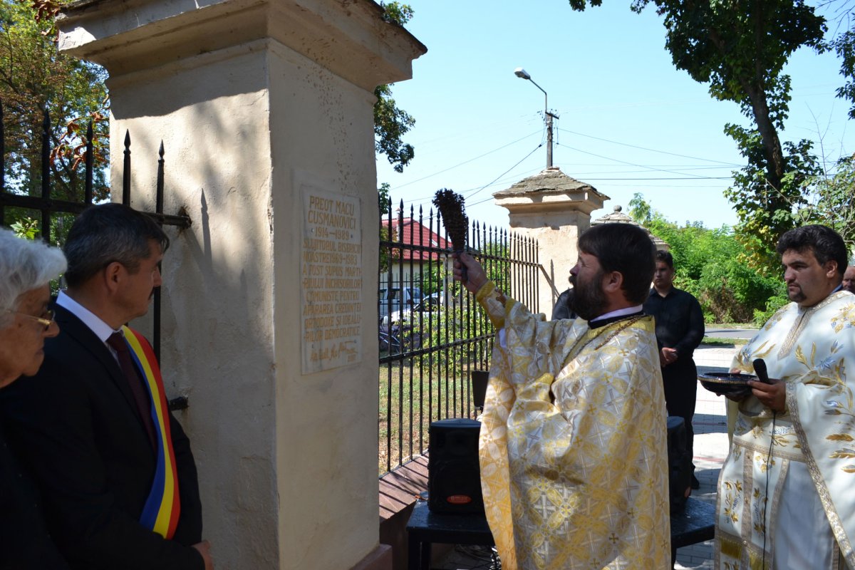 Activități culturale în Parohia Comloşu Mare 32625