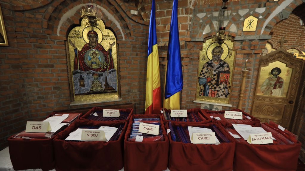 Au fost sfinţite noi antimise în Eparhia Maramureşului şi Sătmarului 32608